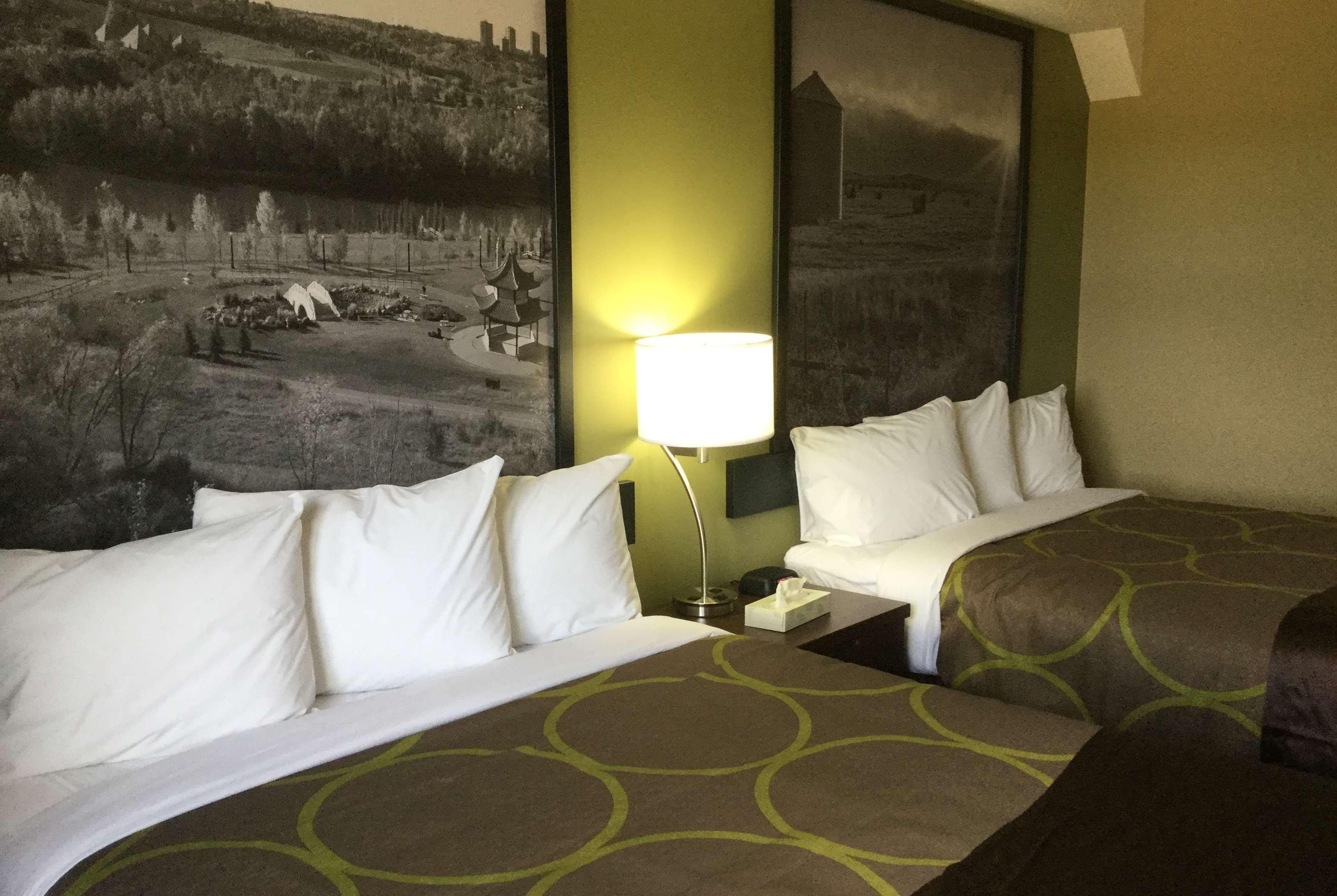 ซูเปอร์ 8 บาย วินด์แฮม ฮาร์ดิสตี Hotel Hardisty ภายนอก รูปภาพ