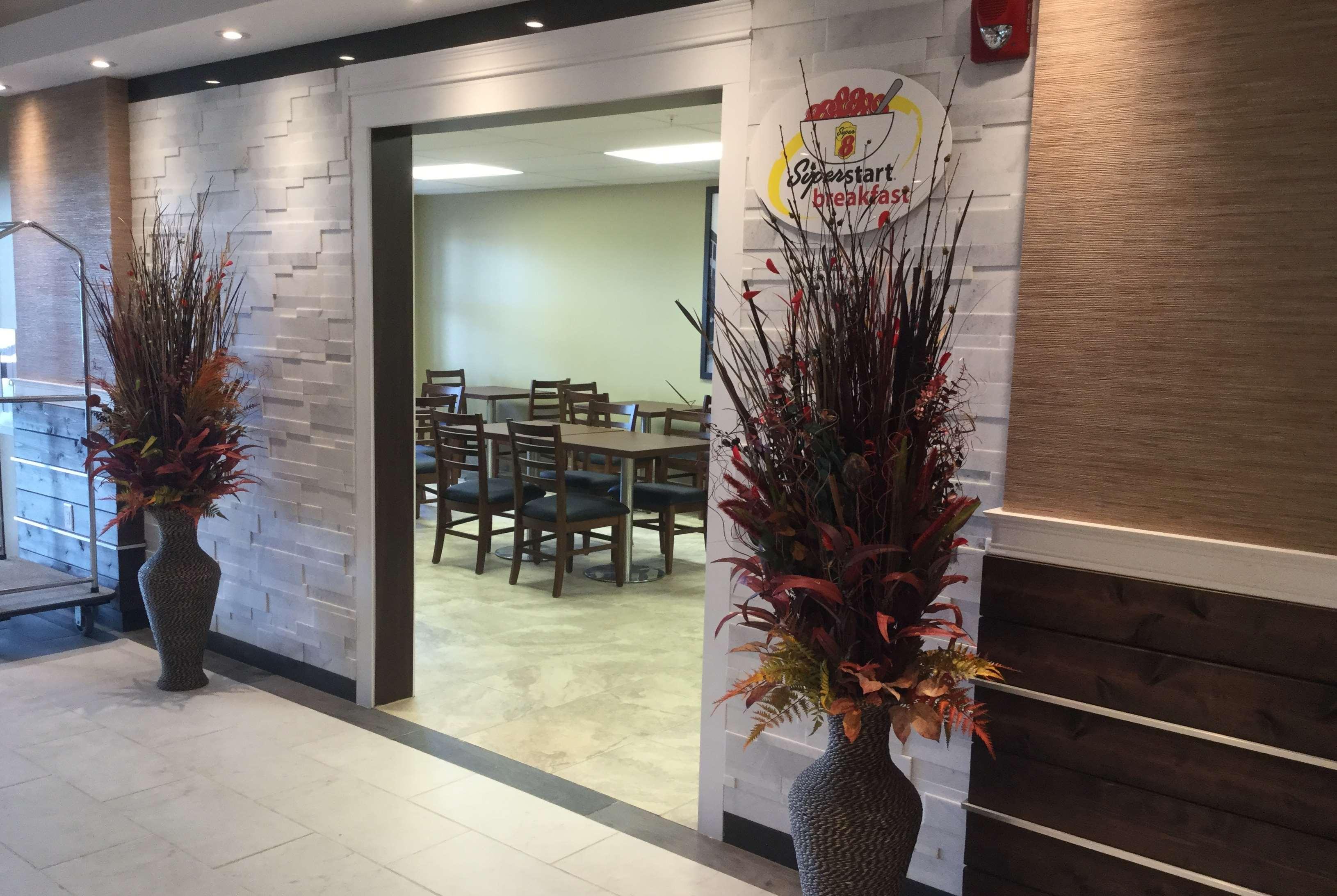 ซูเปอร์ 8 บาย วินด์แฮม ฮาร์ดิสตี Hotel Hardisty ภายนอก รูปภาพ
