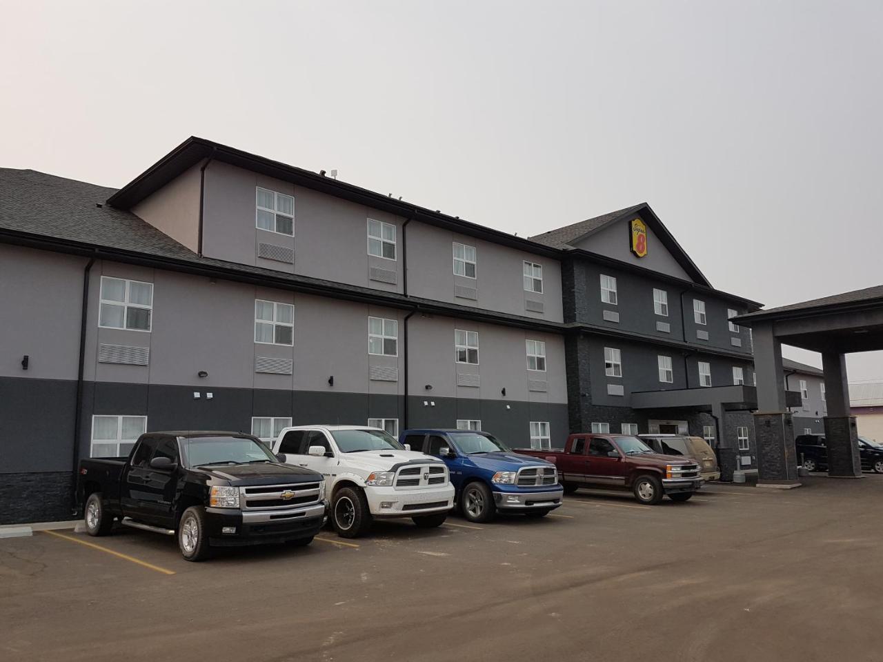 ซูเปอร์ 8 บาย วินด์แฮม ฮาร์ดิสตี Hotel Hardisty ภายนอก รูปภาพ